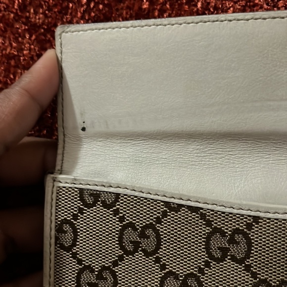 GUCCI WHITE LEATHER WALLET - Picture 12 of 16